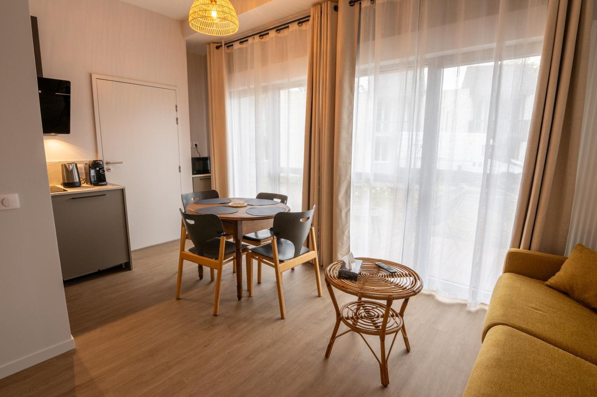 The Originals City, Ara Hotel, Landerneau Exterior photo